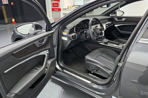 2022 Audi A6 с пробегом 60 006 км