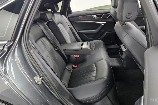 2022 Audi A6 с пробегом 60 006 км