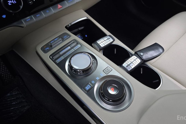 2021 Genesis GV70 с пробегом 45 909 км