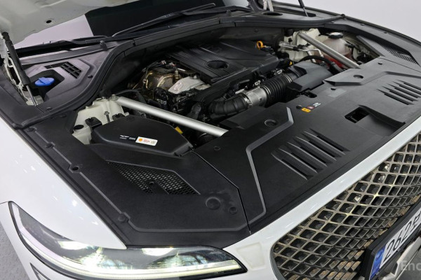 2021 Genesis GV70 с пробегом 77 819 км