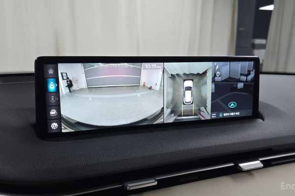 2021 Genesis GV70 с пробегом 45 909 км