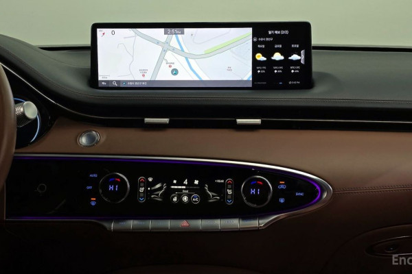 2021 Genesis GV70 с пробегом 77 819 км