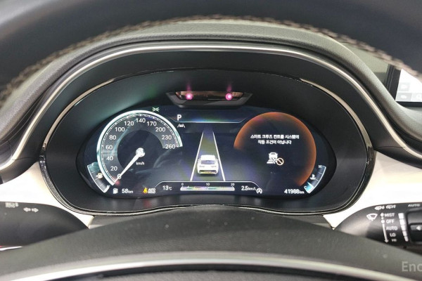 2022 Genesis GV70 с пробегом 41 988 км