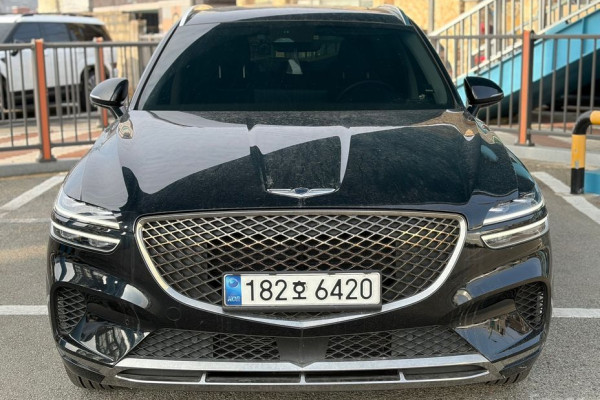 2021 Genesis GV70 с пробегом 65 730 км
