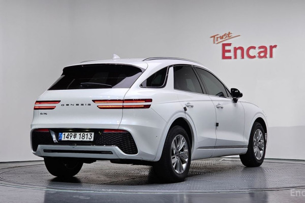2021 Genesis GV70 с пробегом 85 137 км