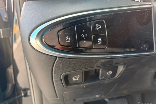 2021 Genesis GV70 с пробегом 65 730 км