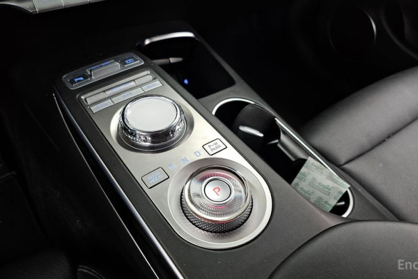 2021 Genesis GV70 с пробегом 85 137 км