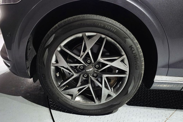 2021 Genesis GV70 с пробегом 98 527 км