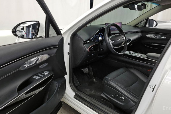 2021 Genesis GV70 с пробегом 85 137 км