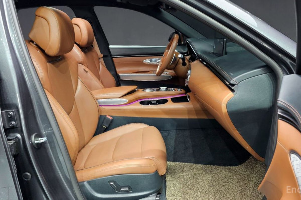 2021 Genesis GV70 с пробегом 98 527 км