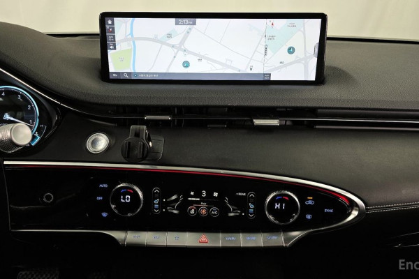 2021 Genesis GV70 с пробегом 85 137 км