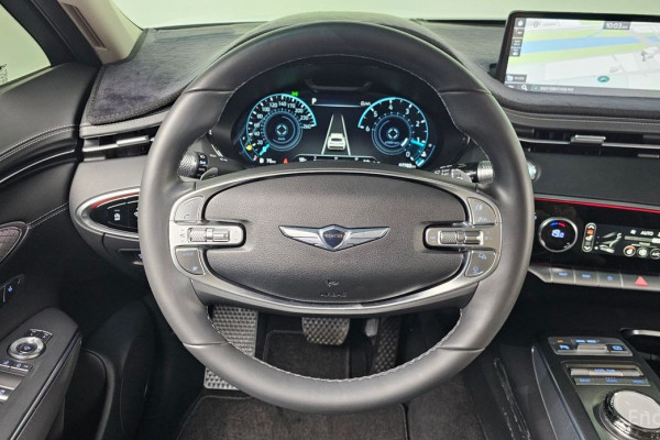 2022 Genesis GV70 с пробегом 57 783 км