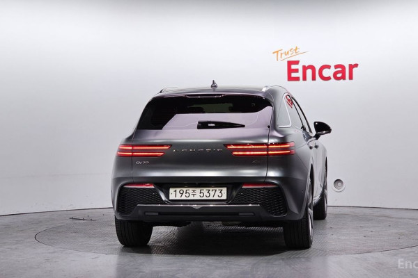 2022 Genesis GV70 с пробегом 93 215 км