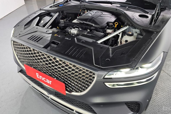 2022 Genesis GV70 с пробегом 93 215 км