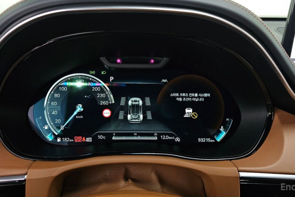 2022 Genesis GV70 с пробегом 93 215 км