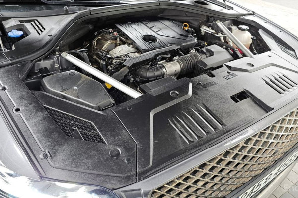 2021 Genesis GV70 с пробегом 64 524 км