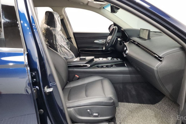 2021 Genesis GV70 с пробегом 58 690 км