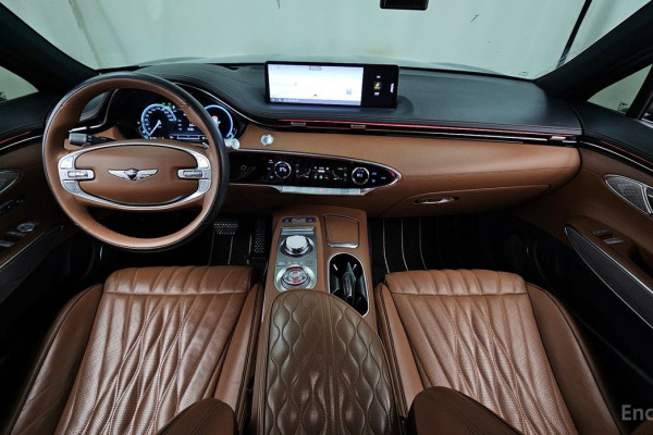 2021 Genesis GV70 с пробегом 64 524 км