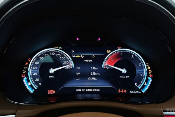 2021 Genesis GV70 с пробегом 64 524 км