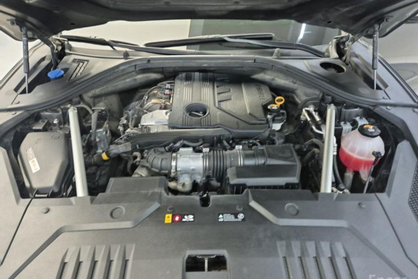 2021 Genesis GV70 с пробегом 80 095 км