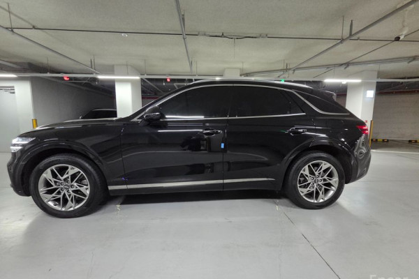 2021 Genesis GV70 с пробегом 85 778 км