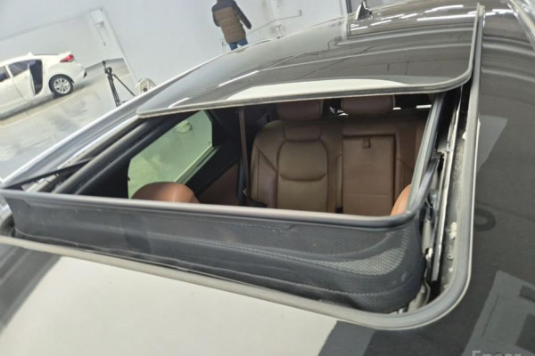 2021 Genesis GV70 с пробегом 80 095 км