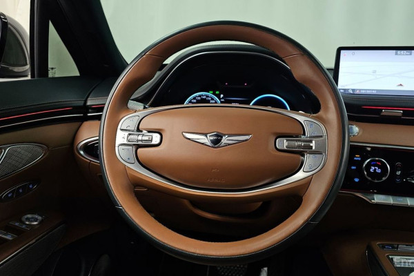 2021 Genesis GV70 с пробегом 64 524 км
