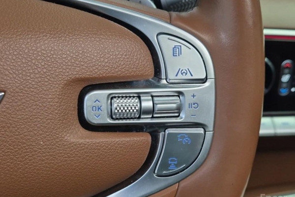 2021 Genesis GV70 с пробегом 80 095 км