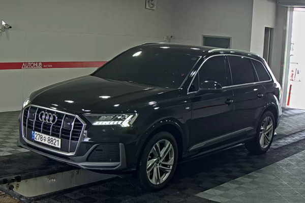 2021 Audi Q7 с пробегом 78 600 км