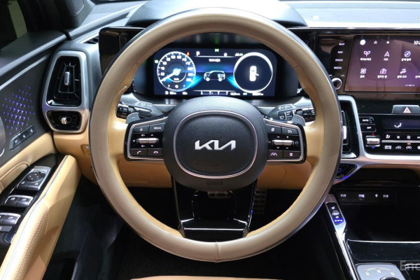 2022 Kia Sorento с пробегом 56 237 км