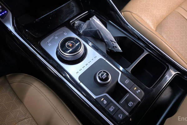 2022 Kia Sorento с пробегом 51 293 км