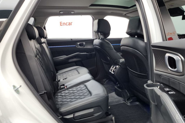 2022 Kia Sorento с пробегом 45 243 км