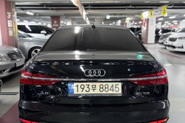 2021 Audi A6 с пробегом 95 000 км