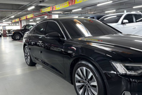 2021 Audi A6 с пробегом 95 000 км