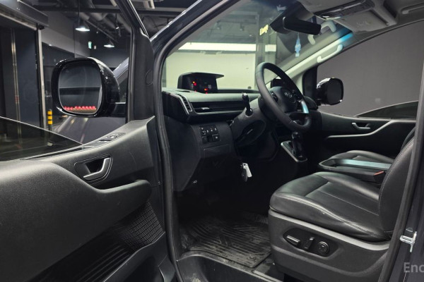 2022 Hyundai Staria с пробегом 102 042 км
