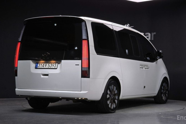 2022 Hyundai Staria с пробегом 98 245 км