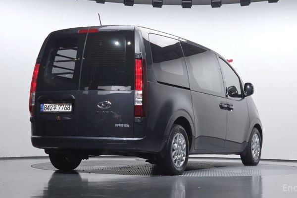 2022 Hyundai Staria с пробегом 78 787 км