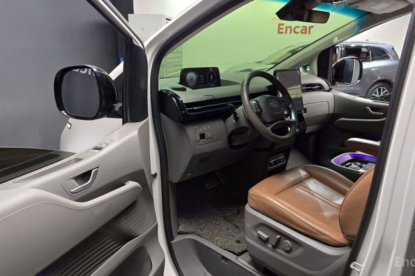 2022 Hyundai Staria с пробегом 98 245 км