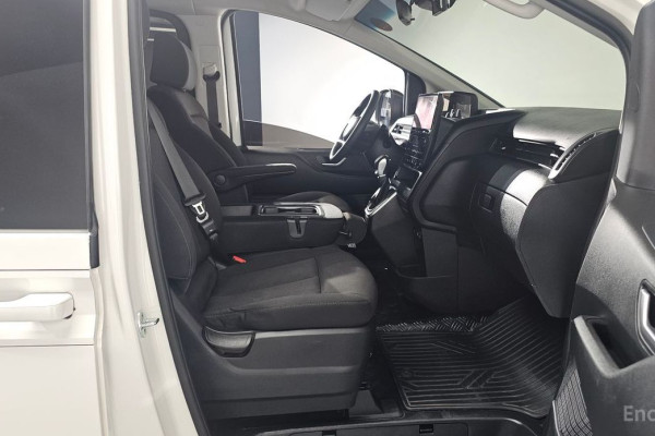2022 Hyundai Staria с пробегом 62 840 км
