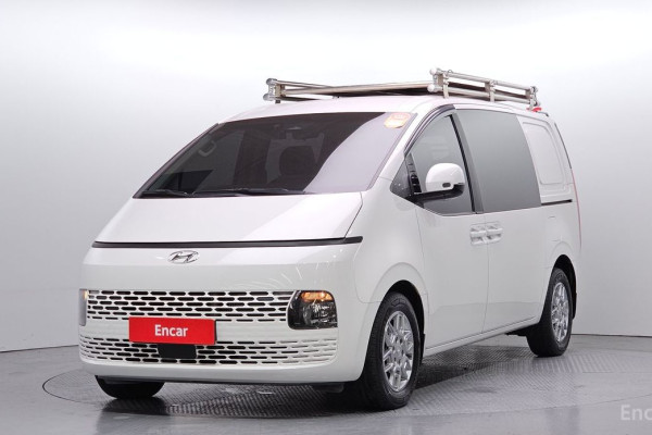 2022 Hyundai Staria с пробегом 72 859 км
