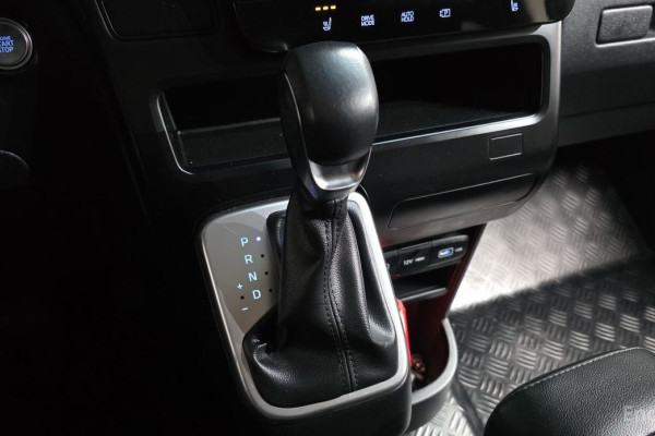 2022 Hyundai Staria с пробегом 69 142 км