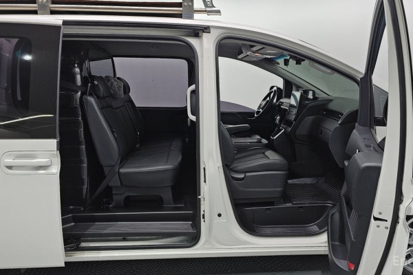 2022 Hyundai Staria с пробегом 72 859 км