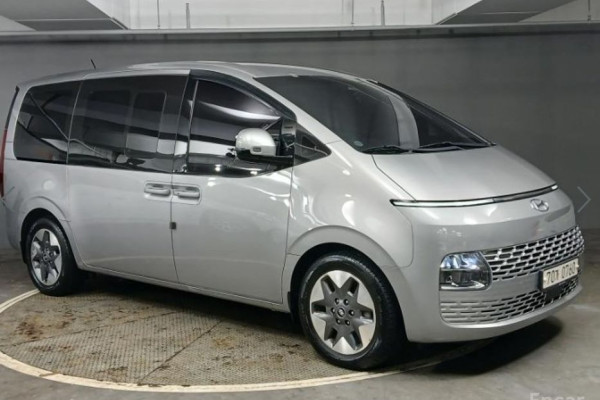 2021 Hyundai Staria с пробегом 31 067 км