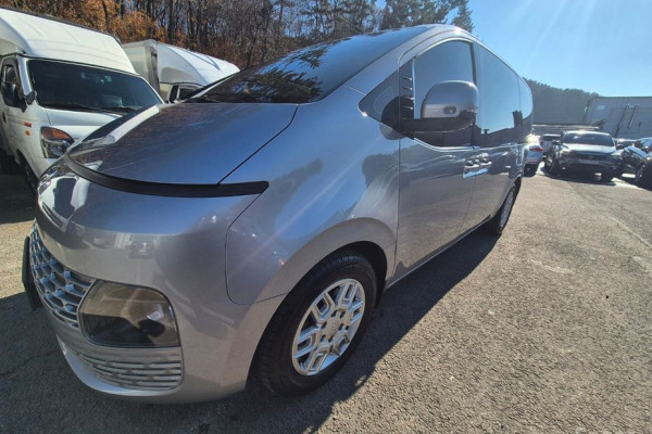 2022 Hyundai Staria с пробегом 57 637 км