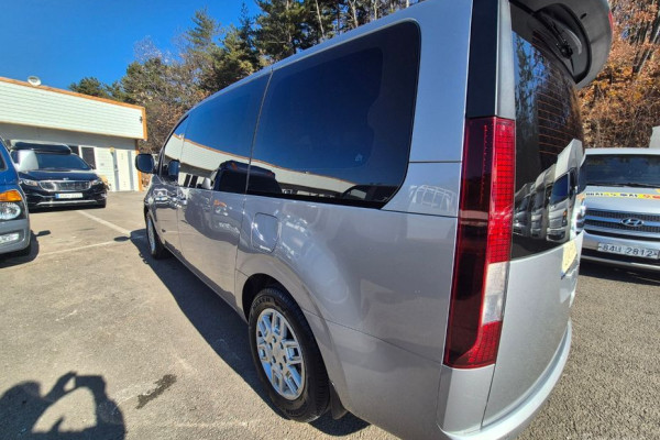 2022 Hyundai Staria с пробегом 57 637 км