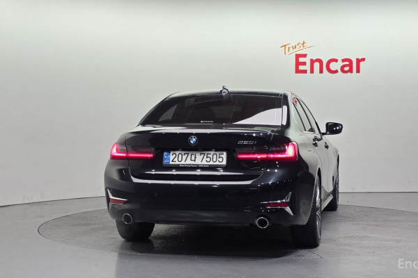 2021 BMW 3 серии с пробегом 48 673 км