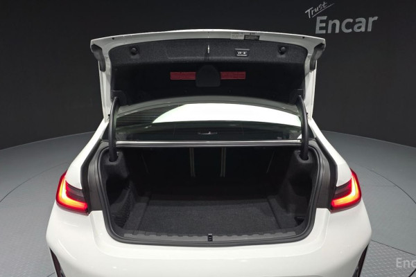 2023 BMW 3 серии с пробегом 81 030 км