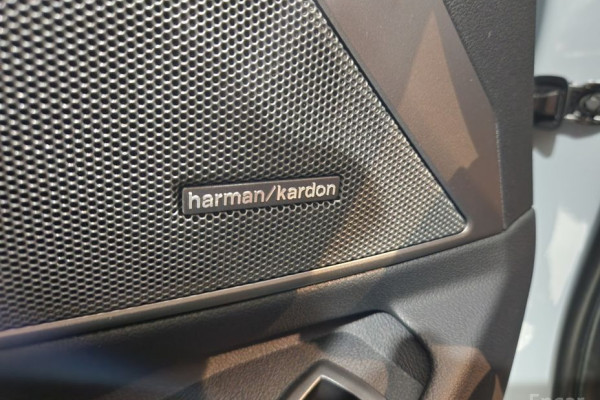 2023 BMW 3 серии с пробегом 13 700 км