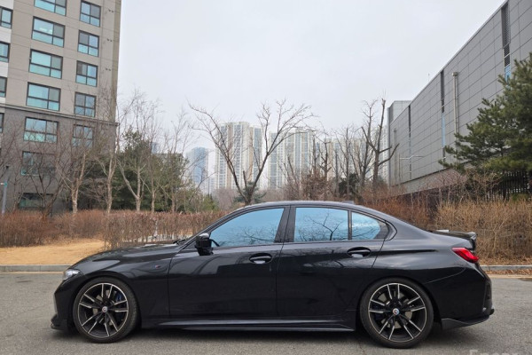 2023 BMW 3 серии с пробегом 28 000 км