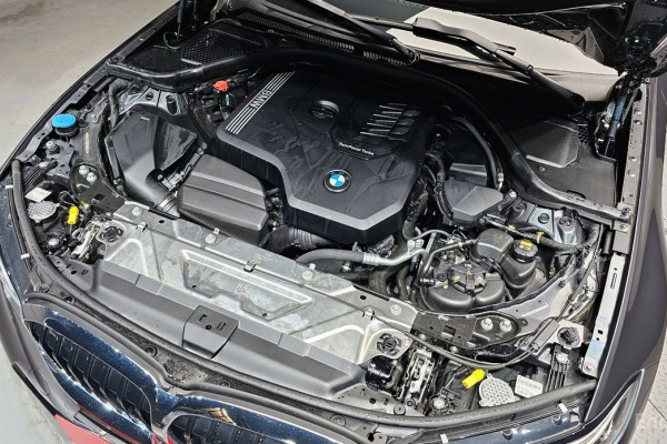 2022 BMW 3 серии с пробегом 24 283 км